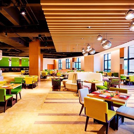 Отель Aloft Dynamic Town Шэньчжэнь Экстерьер фото