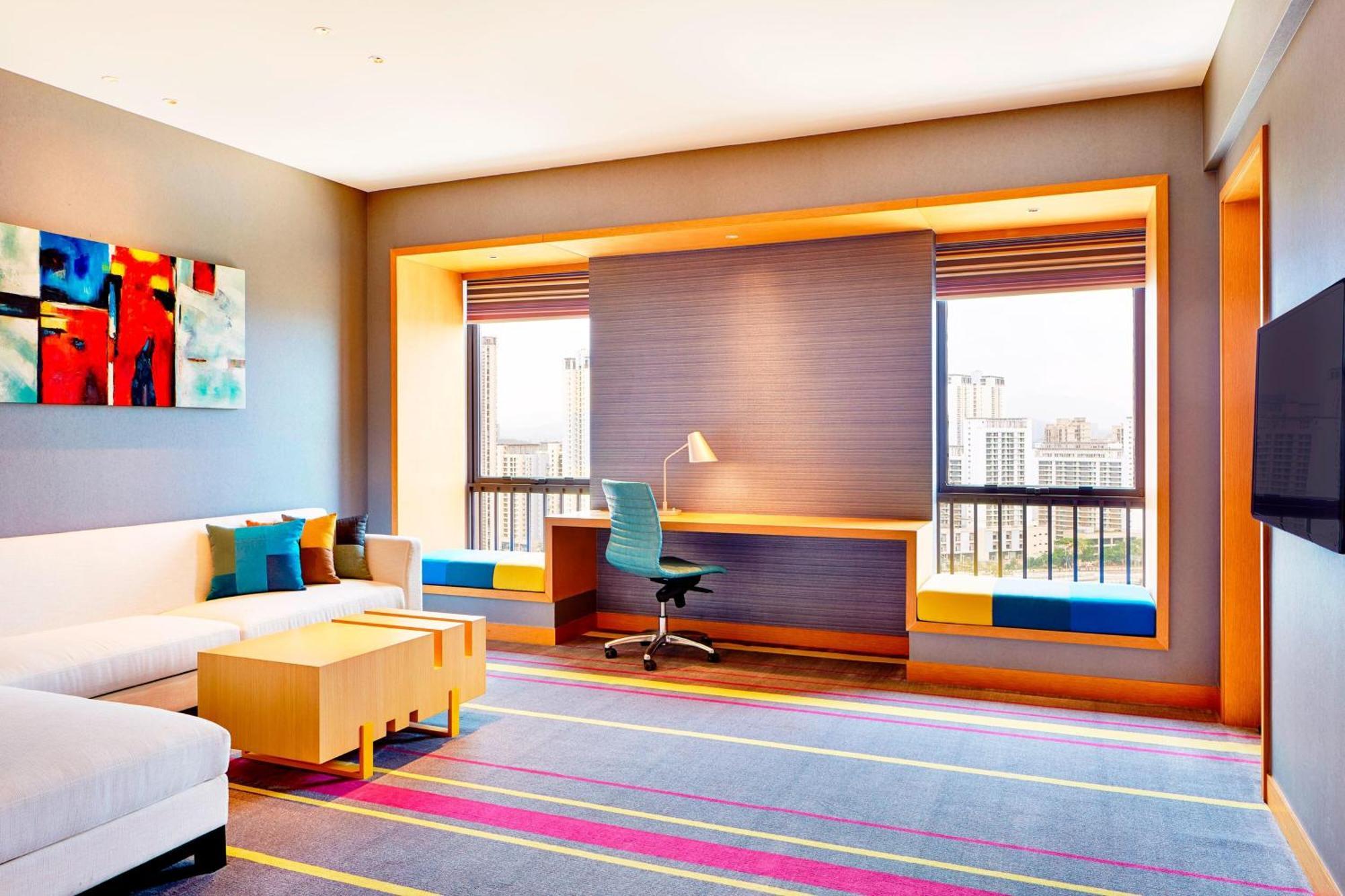 Отель Aloft Dynamic Town Шэньчжэнь Экстерьер фото