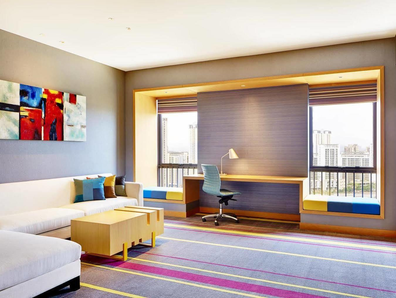 Отель Aloft Dynamic Town Шэньчжэнь Экстерьер фото